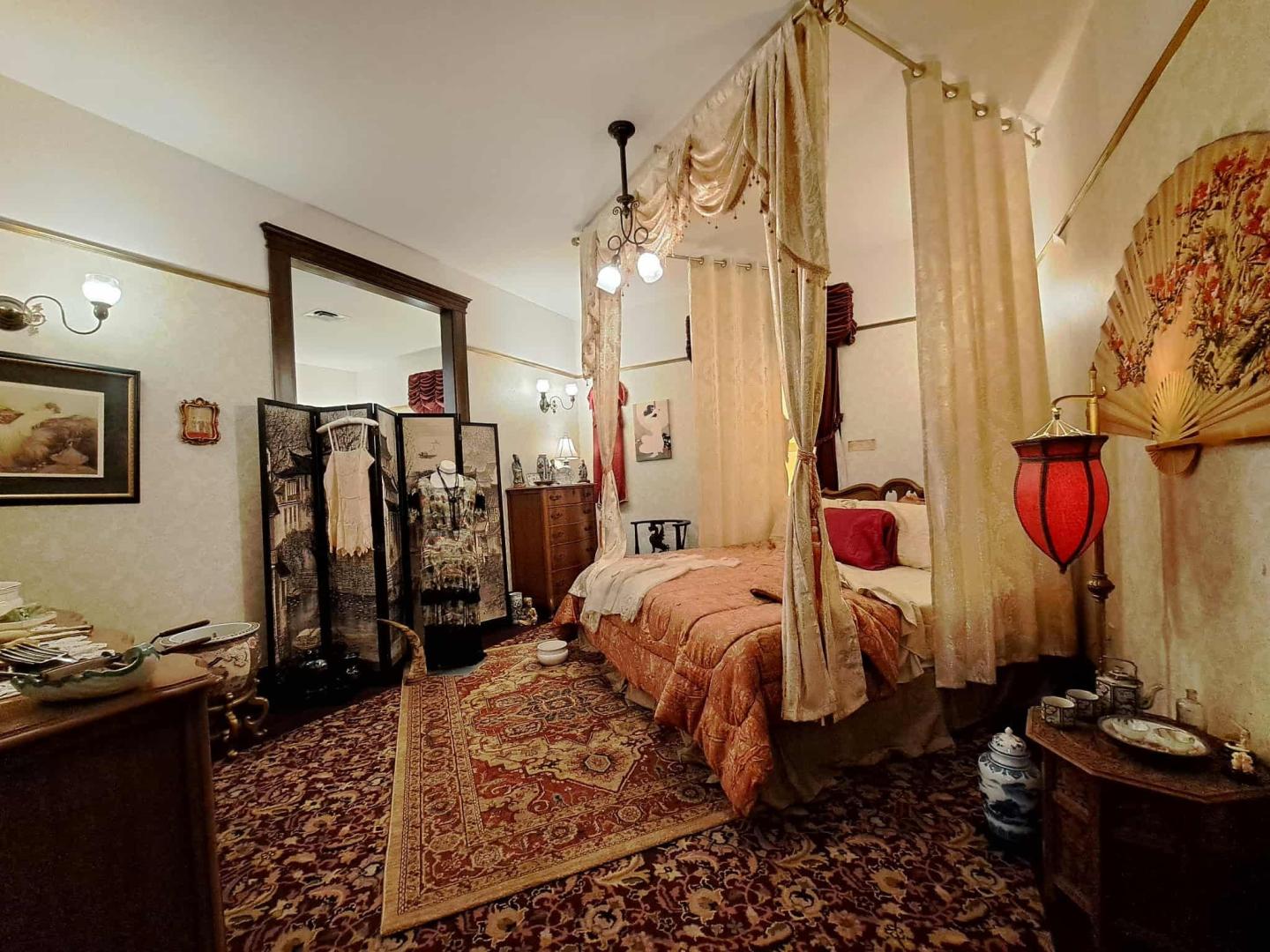 Miss Laura's Brothel Museum