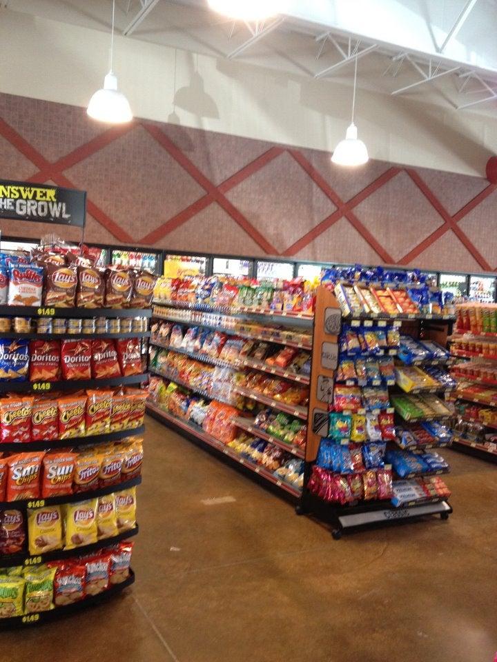 Workman's Travel Center: Hillbilly Hideout