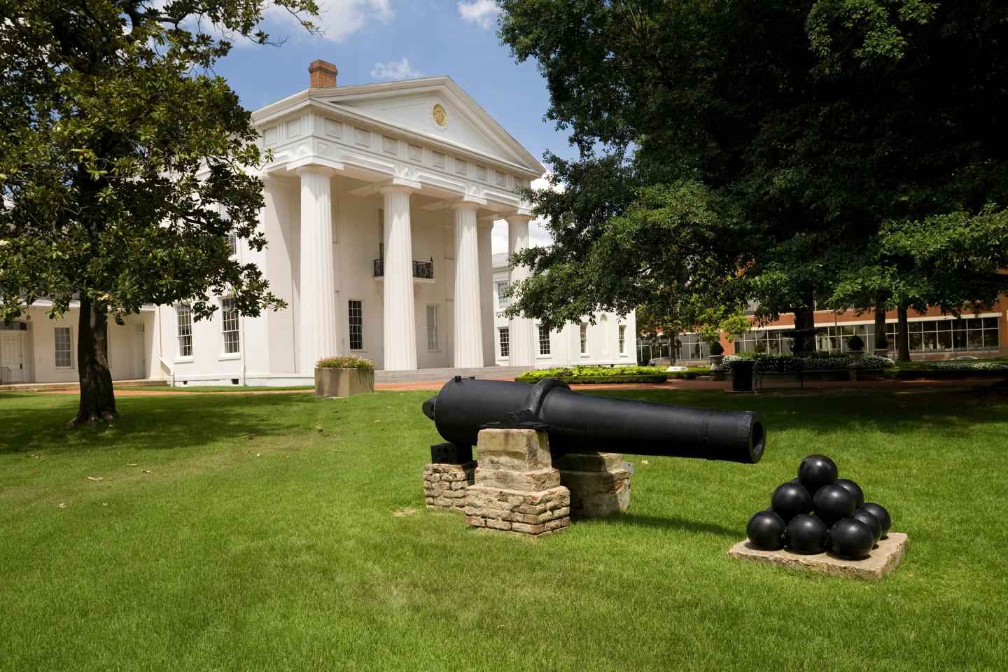 Old State House Museum