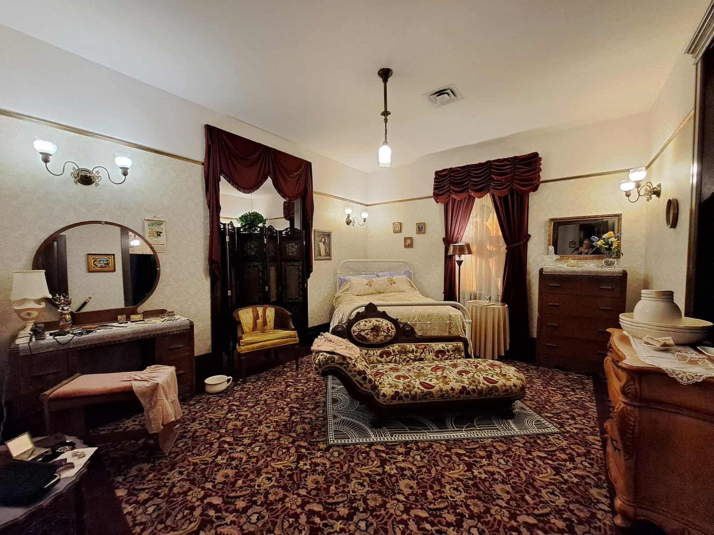 Miss Laura's Brothel Museum