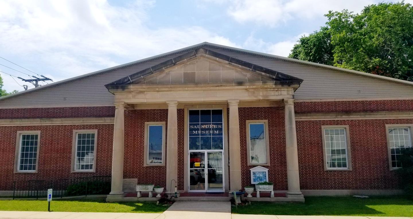 Saunders Museum